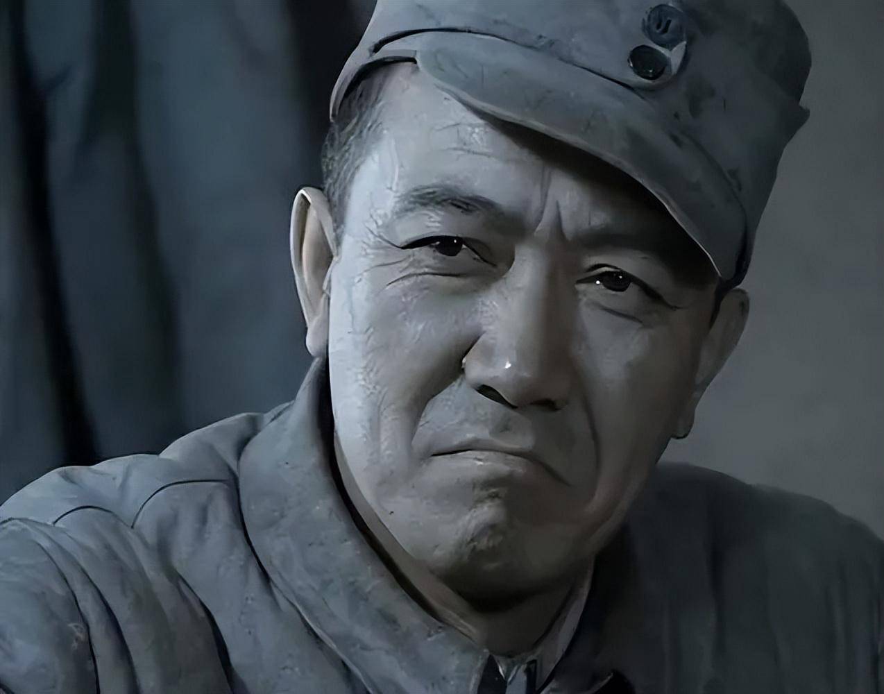 虽然说李云龙讲义气,为了好兄弟两肋插刀,但他却无视了军中的规定,更