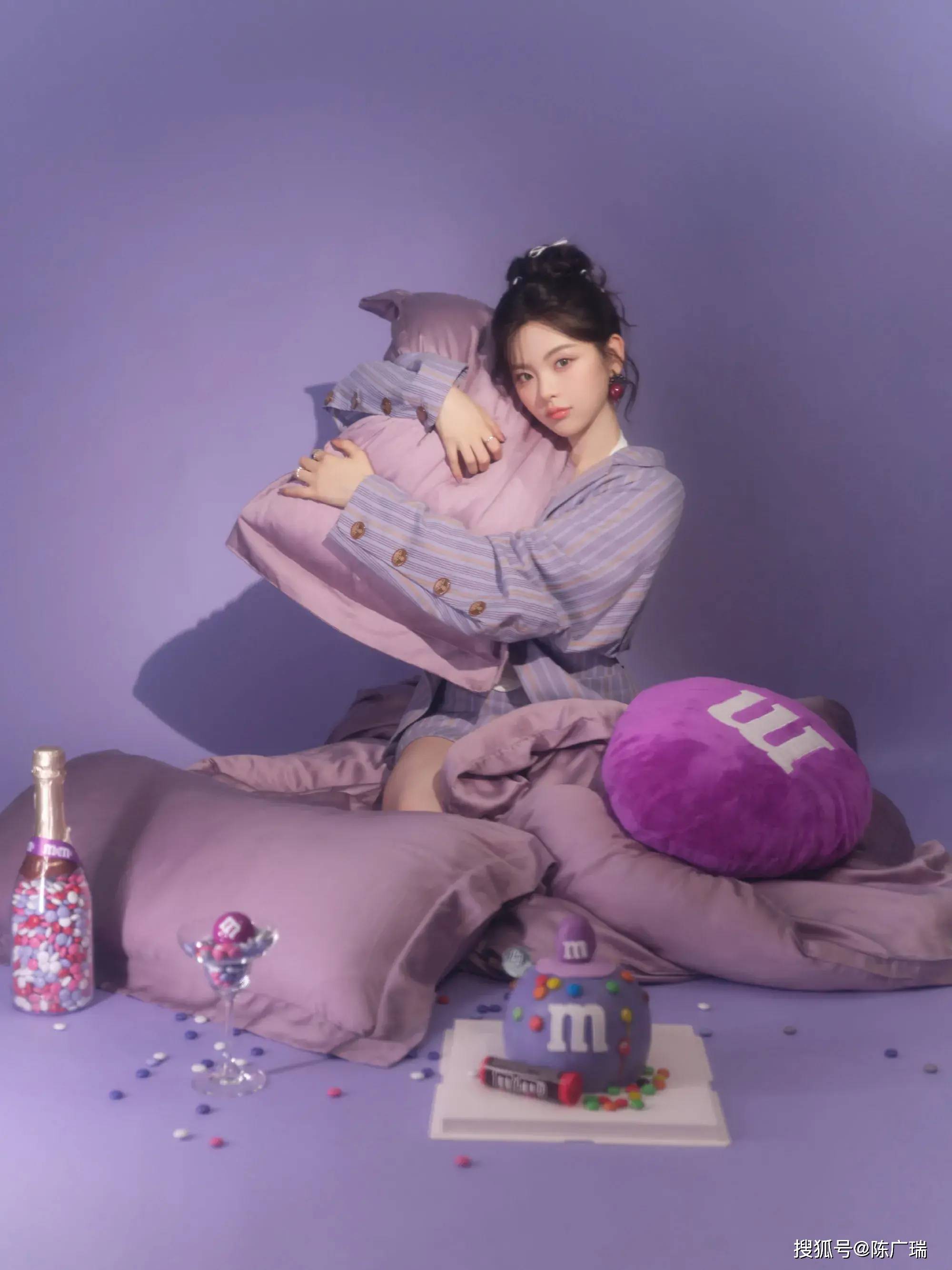 杨超越 高清绝美壁纸分享