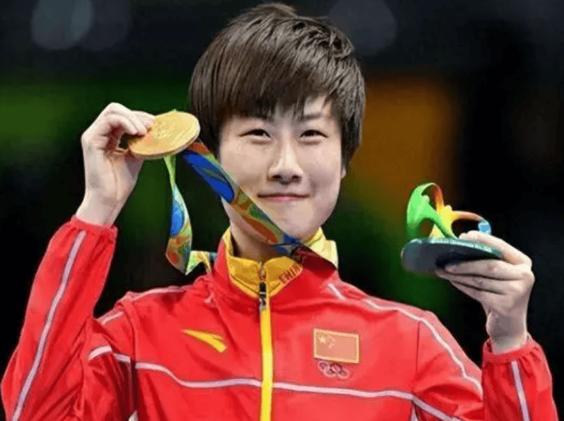 丁宁:职位比刘国梁高,婚事成老母牵挂,现美似少女_比赛_乒乓球_年轻人