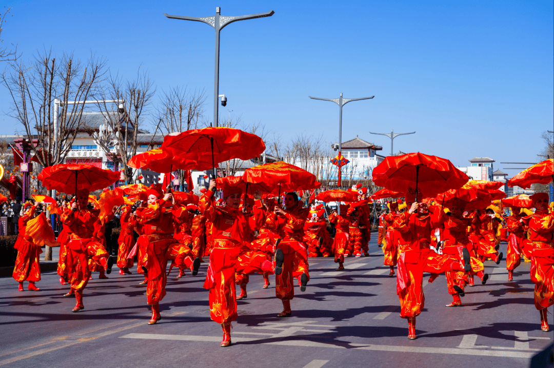 国家级非遗"陕北秧歌",黄土高原上的舞蹈盛宴!