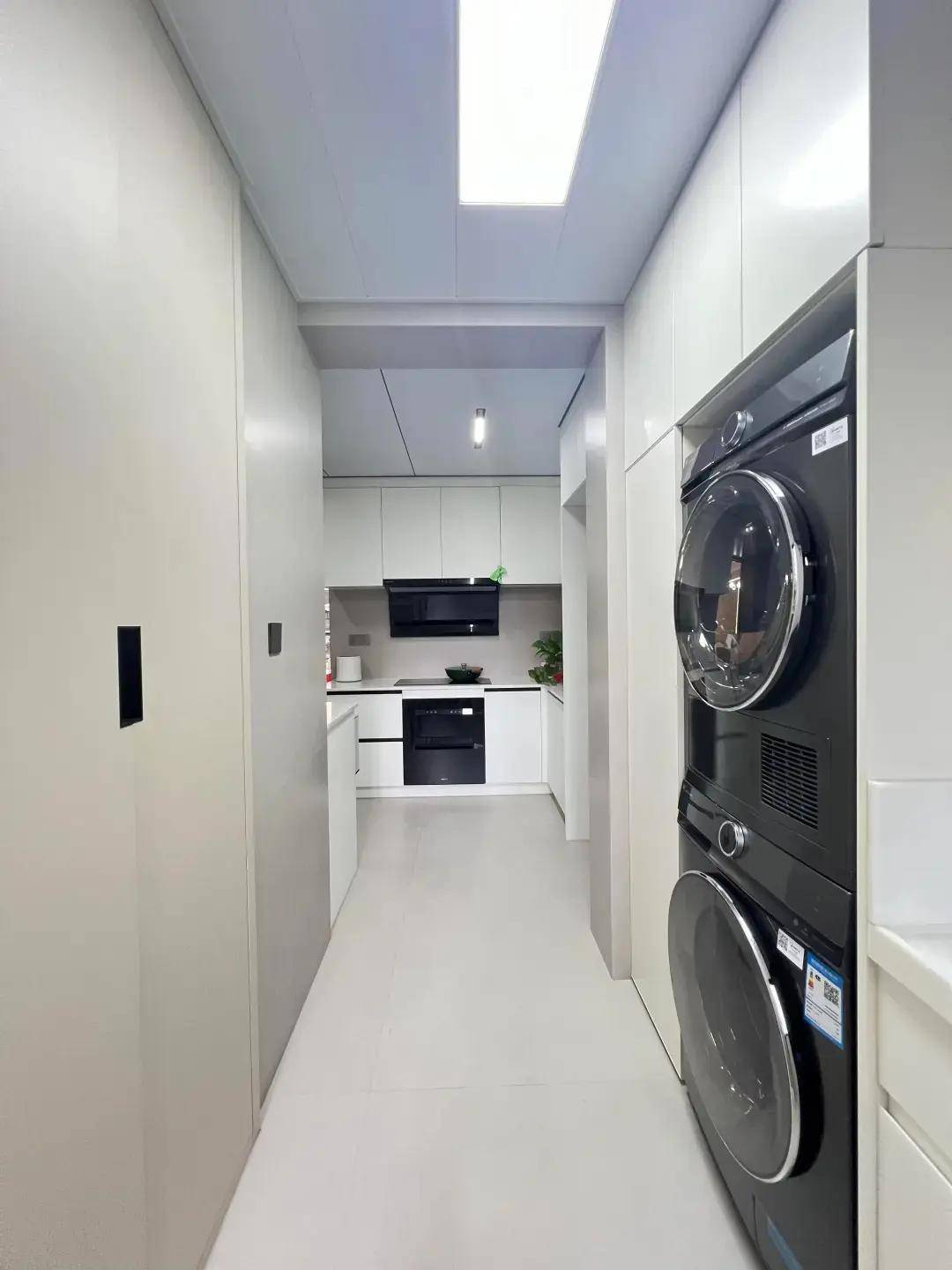 讲真,洗衣区放在这3处,比阳台还好用!