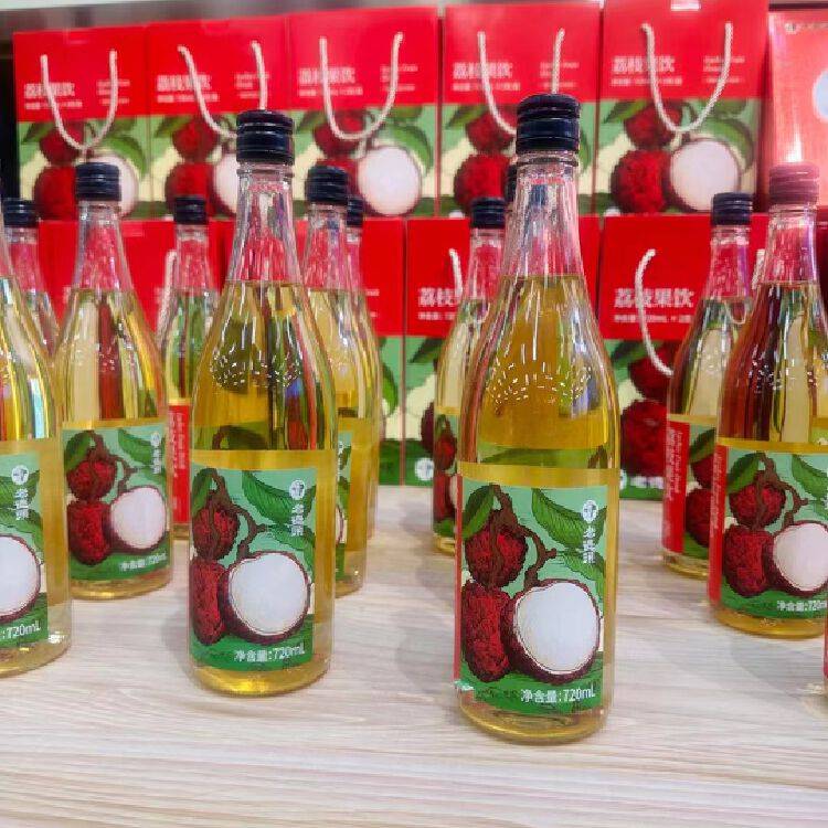 汕尾"圳品"之一将优质荔枝鲜果制作成口味香醇,口感绵密的果醋饮料