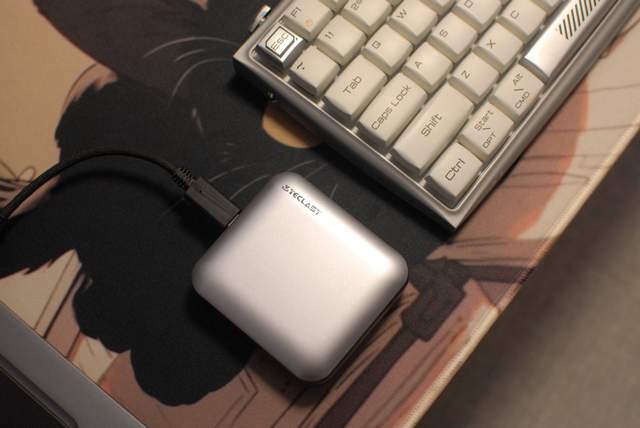 台电移动固态硬盘S50：疾速自带线，数据存储的好选择