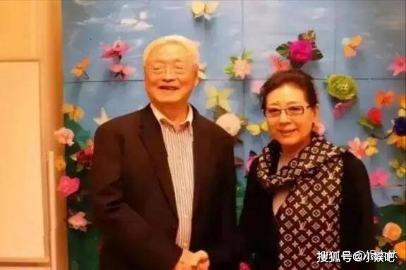 70岁关牧村住进养老院!与2婚老公无儿无女,500万费用引发争议