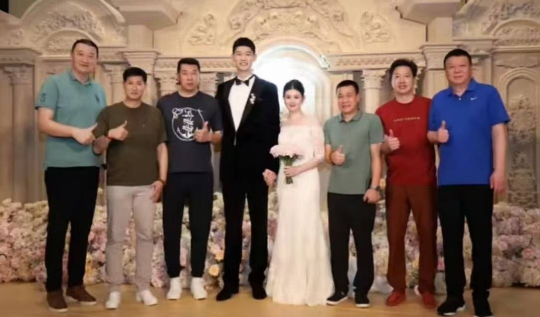胡金秋大婚礼金排名,郭艾伦500元,李春江第2,第1意外