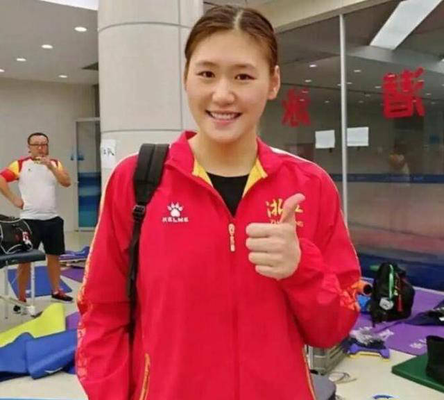 重新出发：叶诗文宣布退役 泳协获批 孙杨送上祝福