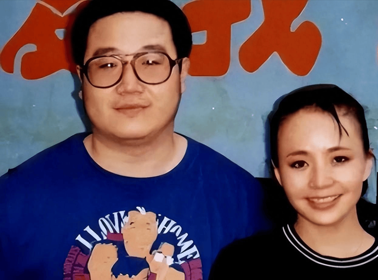 英达老婆梁欢年轻图片图片