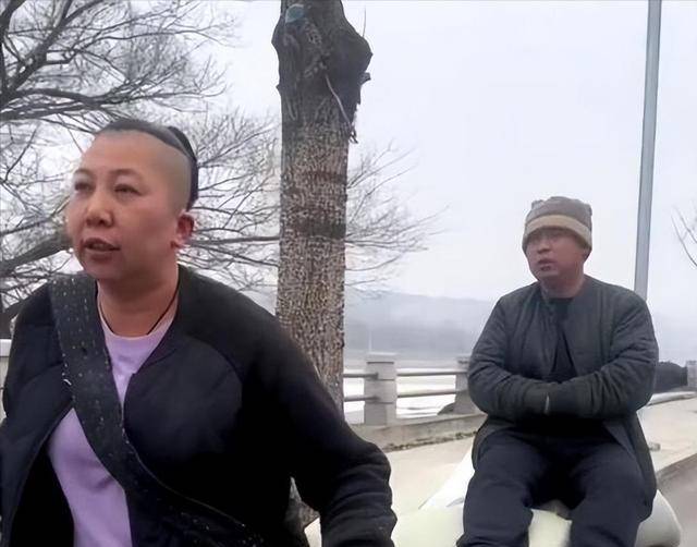 老蒯的真实身份被扒！商业版图太大，难怪东北雨姐这么硬气_视频_直播_红薯
