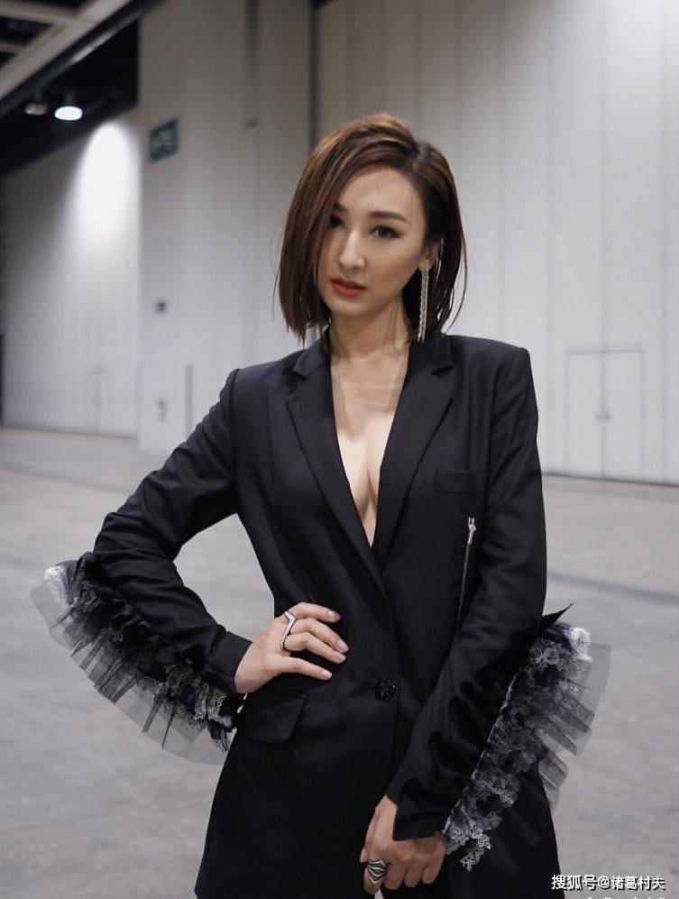 这谁顶得住!高海宁,身材饱满性感叫人迷醉!_魅力_线条_美貌