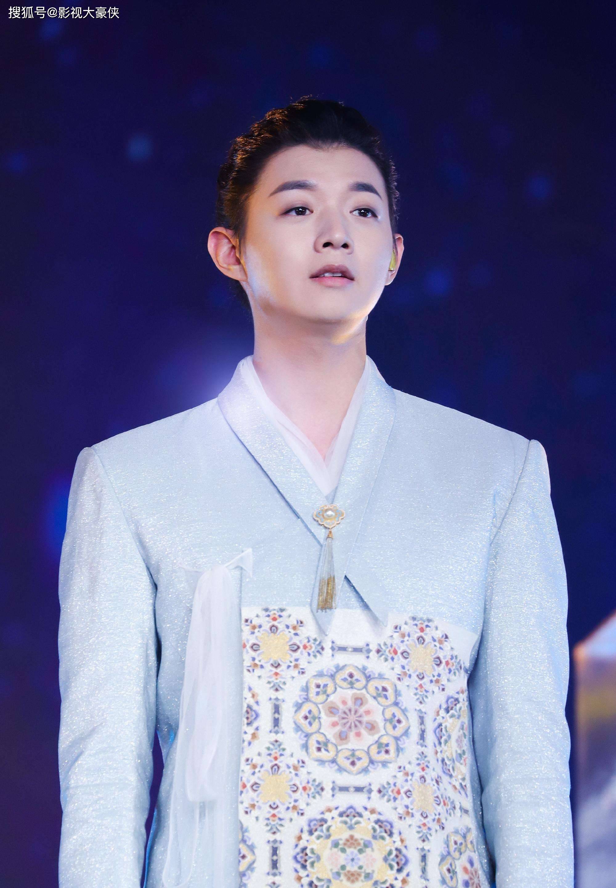 7位"作死"的星二代,霍尊,房祖名都在其中,各有各的故事