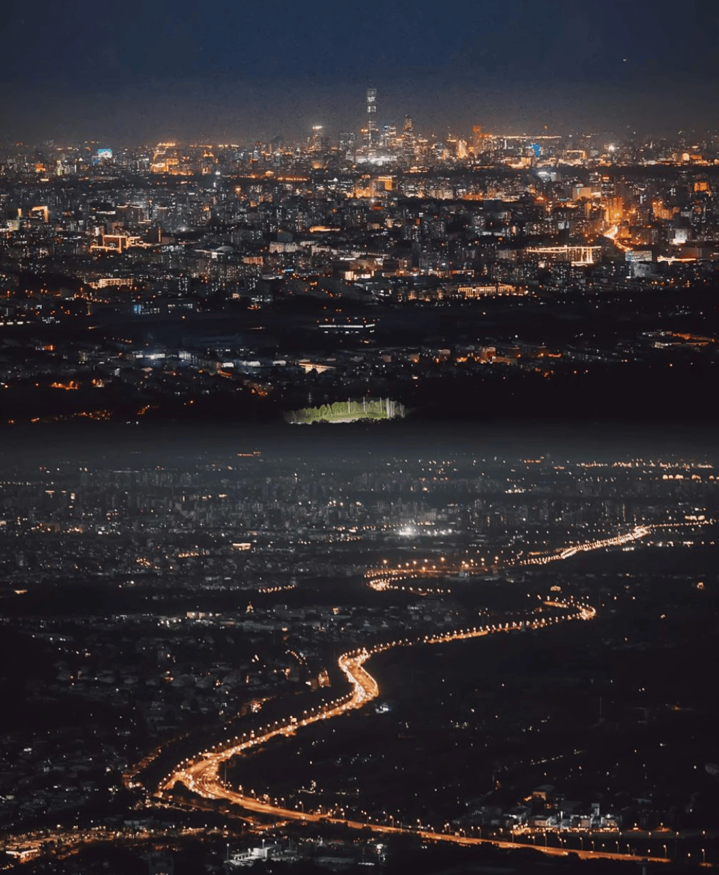 北京西山夜景图片