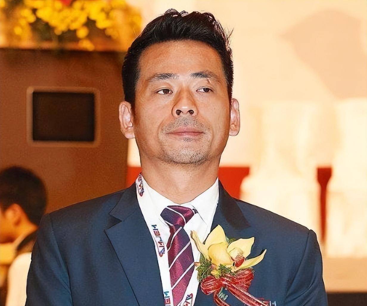 "第二代赌王"周焯华,被判18年罚款248亿,感情经历丰富