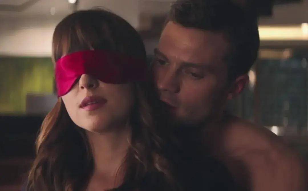 法国大尺度电影《love》,爱情电影现象级画面多,观众如何看待?