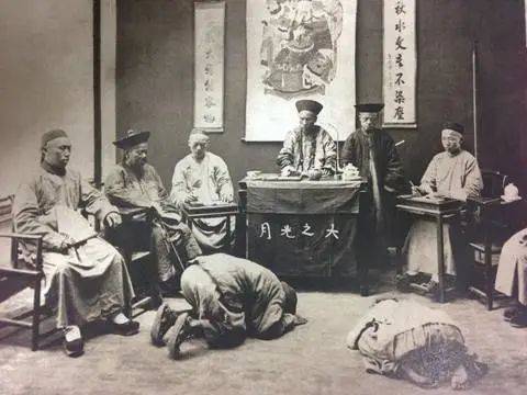 为什么奴隶不恨奴隶主,而恨想站起来的奴隶?