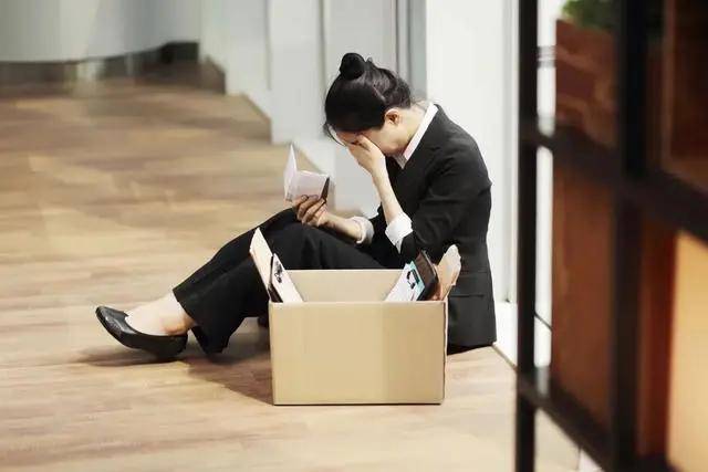 透视涂丨涂料企业大裁员，工程涂料最惨