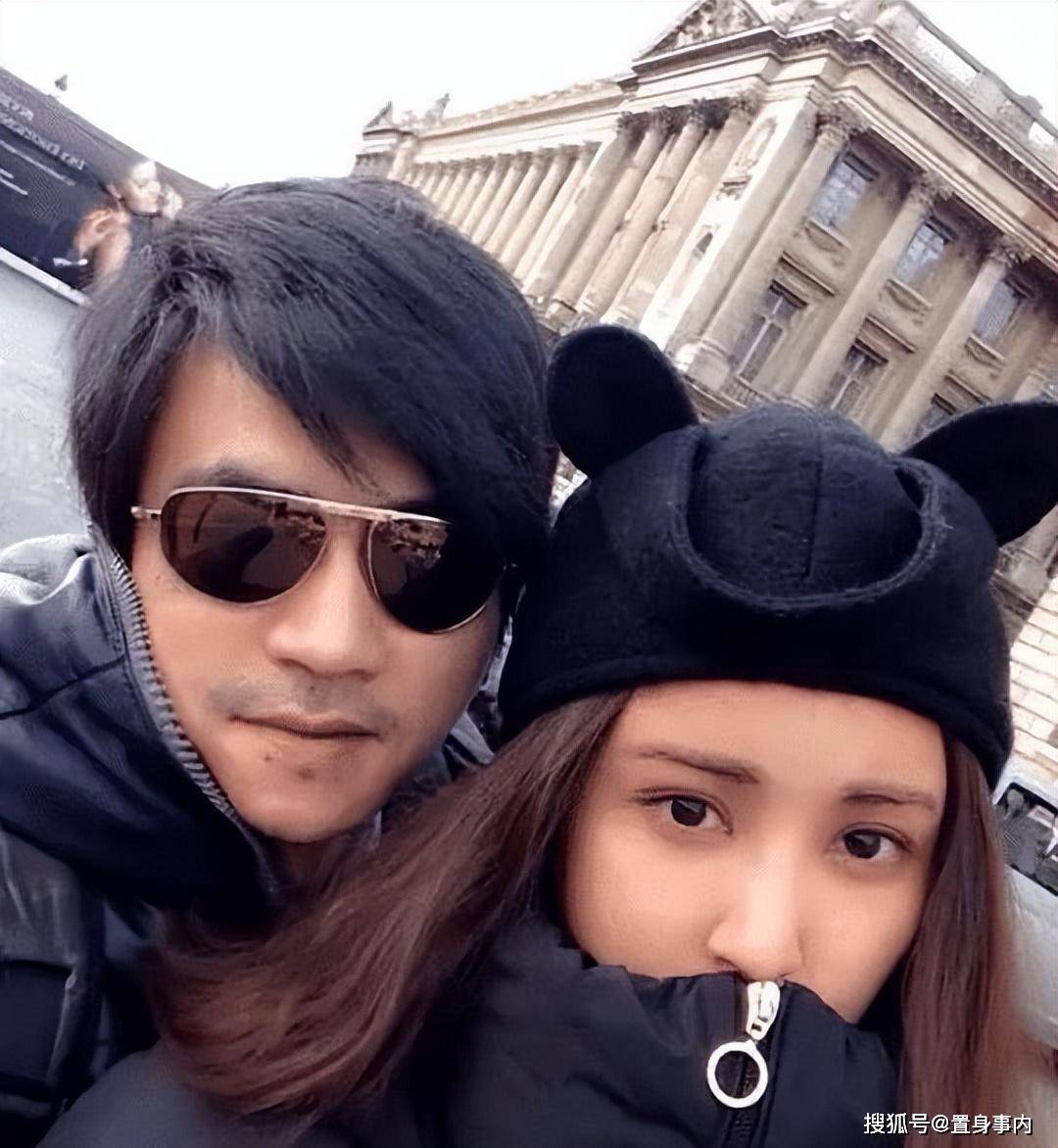 杨树鹏让张歆艺给他一年时间,最终一年后他跟妻子离婚,然后就跟她扯证