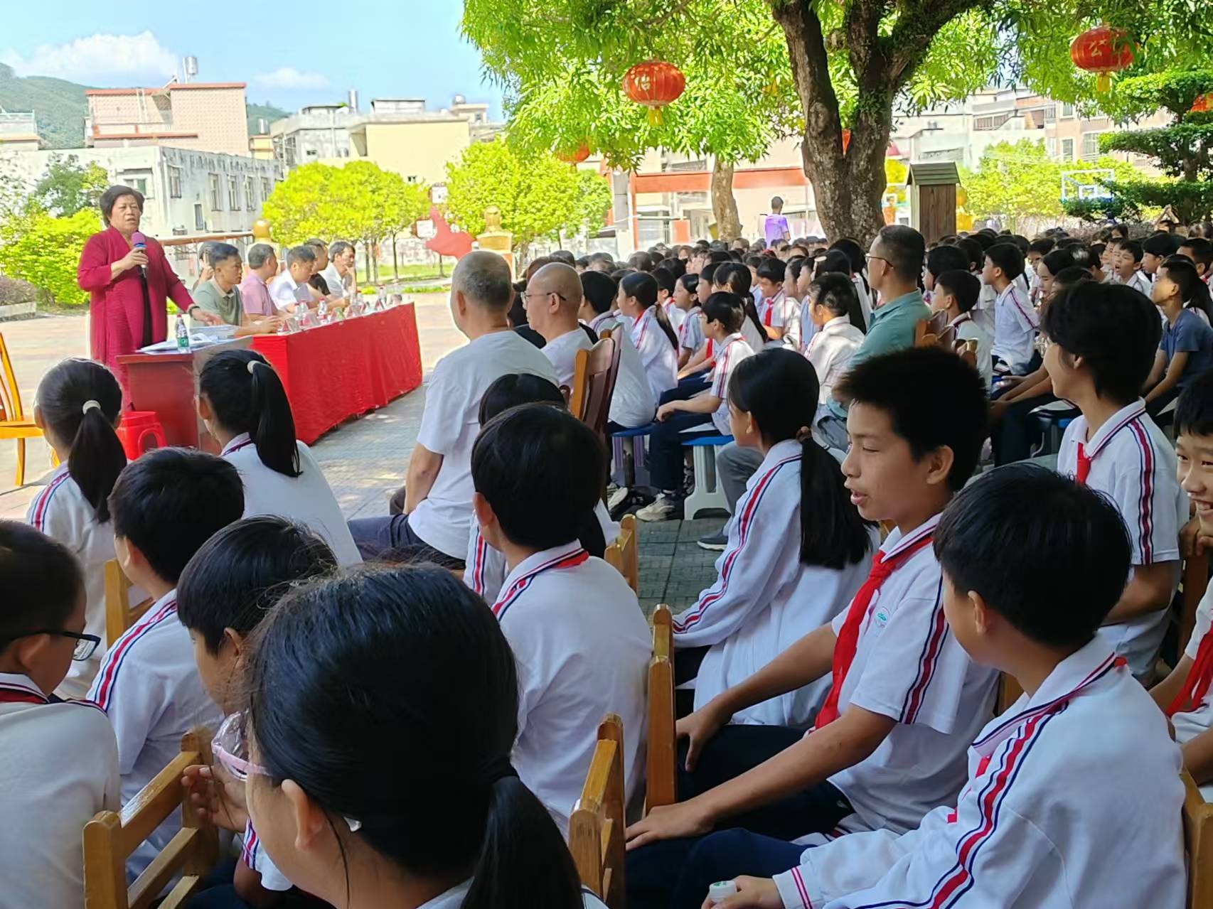 陈志明东山中心小学图片