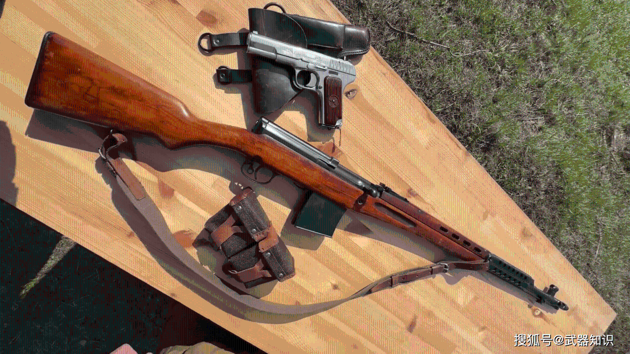 svt40半自动步枪 在二战期间广泛使用 是苏联武器库中重要组成