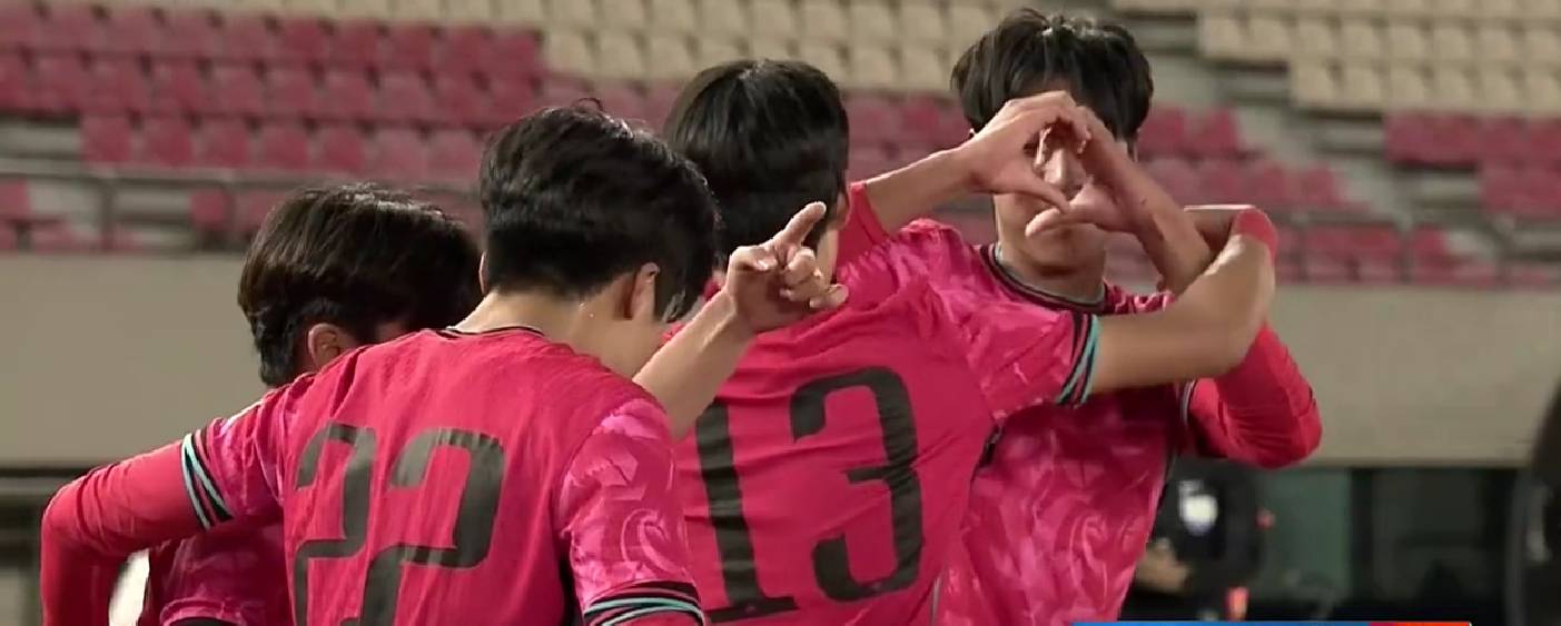 U17亚洲杯预选赛：中国小将战韩国，上半场扳平比分