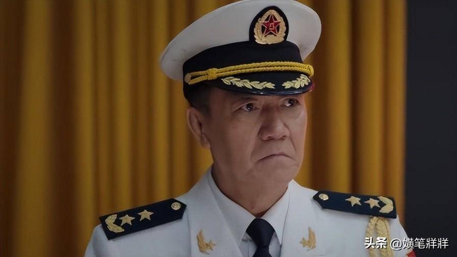 挤眉弄眼就别演警察,看了田雨才知《黑白诀》杨旭文演技有多拉胯