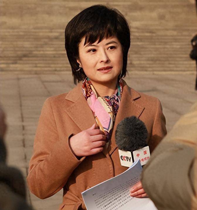 张泉灵断崖式衰老,白发苍苍尽显老态,网友泪目:我真不能接受!