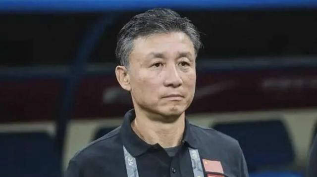 中国足坛迎来备受期待的知名名帅，曾执教多家豪门，新挑战即将展开