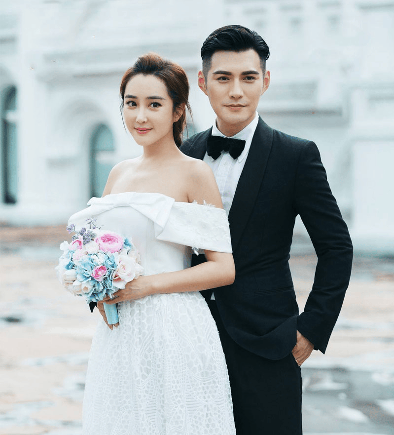 杜若溪:嫁男神偶像严屹宽,两度流产生女,风光幸福背后有艰辛