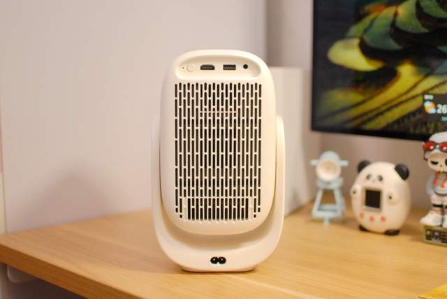 百元投影新标杆,亮度秒杀千元机,哈趣Q1云台投影仪值得拥有