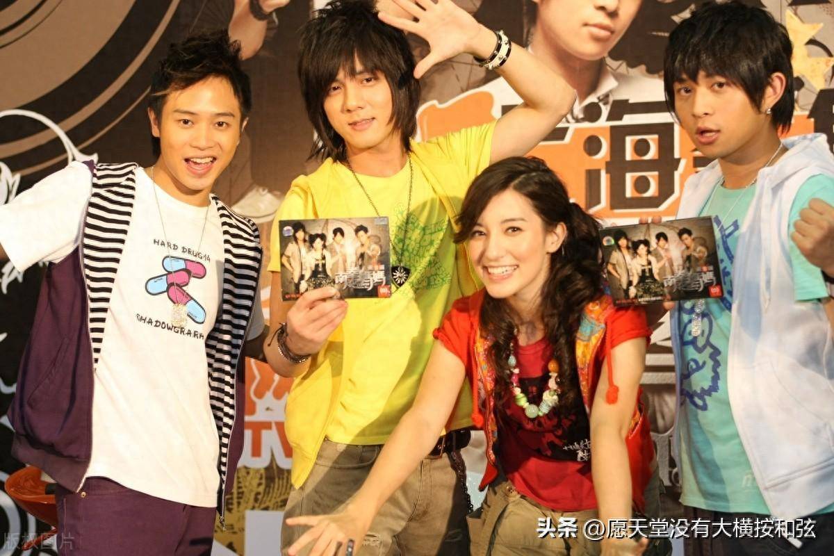 专业科普：为什么弹头给周杰伦写五首歌词，每年就能有百万收入？_搜狐网