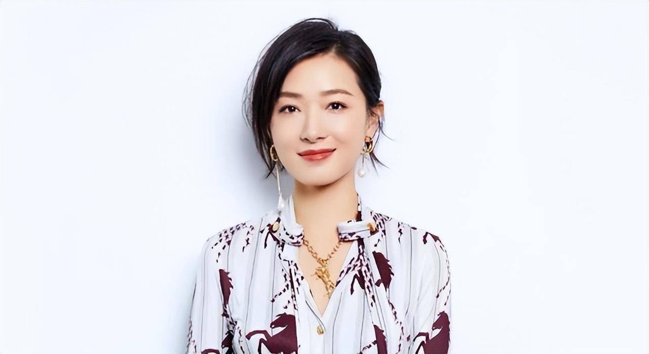 因长的太漂亮被导演狂追,却因拒绝追求无戏可拍,今搭档胡歌走红_万茜