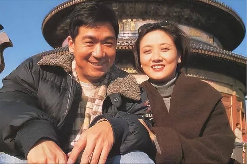 张国立:听邓婕的话,我买了北京奥森公园1000平地皮,贤妻旺三代