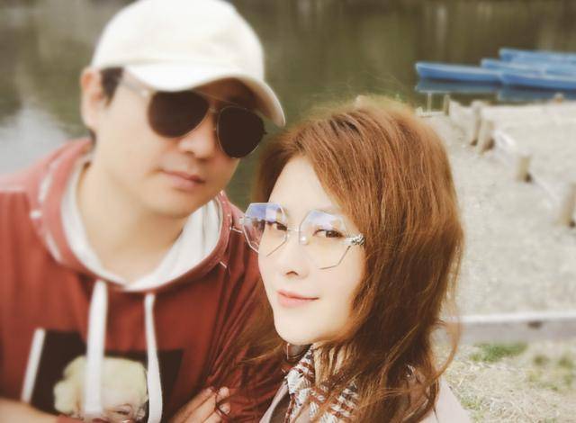 沈腾姐姐晒侄子,6岁小狮子露正脸像爷爷,获姑姑夸赞聪明伶俐