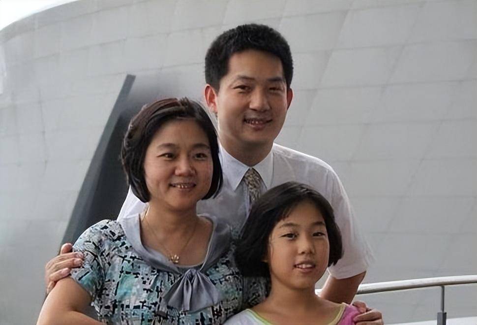 "围棋王子"常昊:娶大他8岁的二婚棋手张璇为妻,现在怎样了?