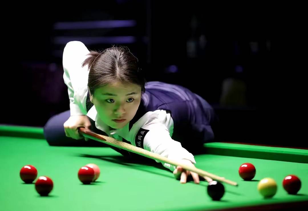 白雨露突破自我,职业赛首胜男子选手进入斯诺克英锦赛资格赛第二轮.