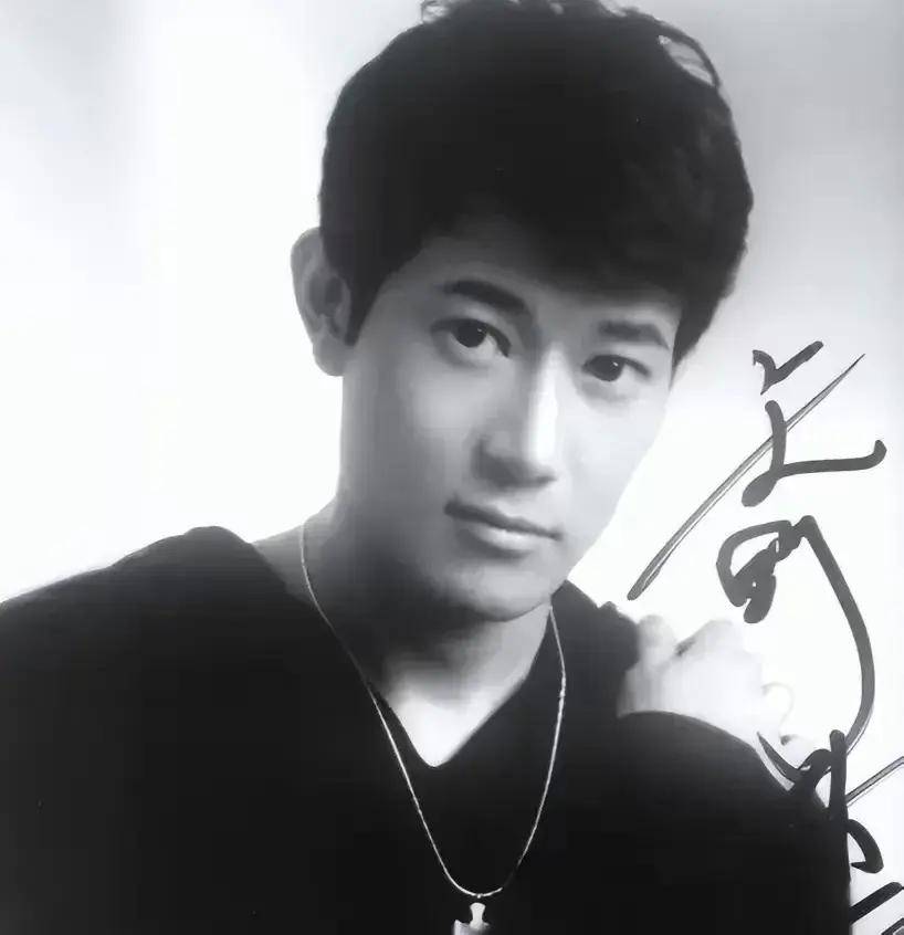 矢野浩二:在中国演了15年的鬼子,回到日本后遭暴打,让女儿加入中国