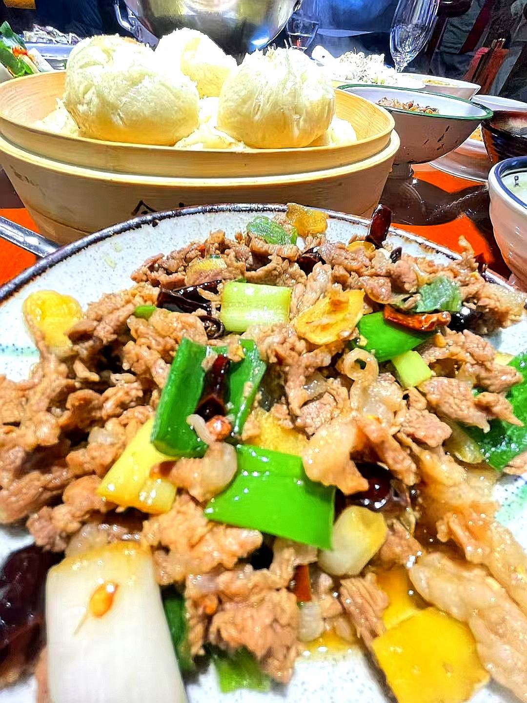 凉菜 浇汁荞凉粉热菜 宣威墩子肉