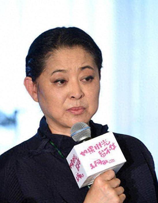 "春晚女神"倪萍的悲苦人生,与她这辈子都不能原谅的男人们