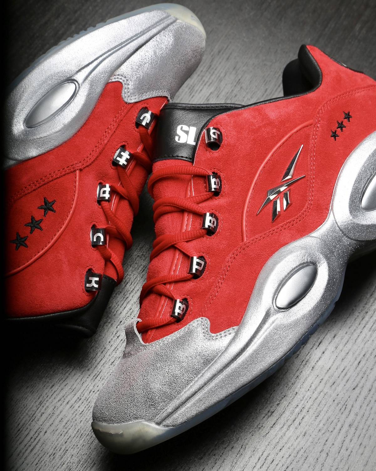 虽然这款限量版 reebok question low 尚未发售但它巩固了艾伦·