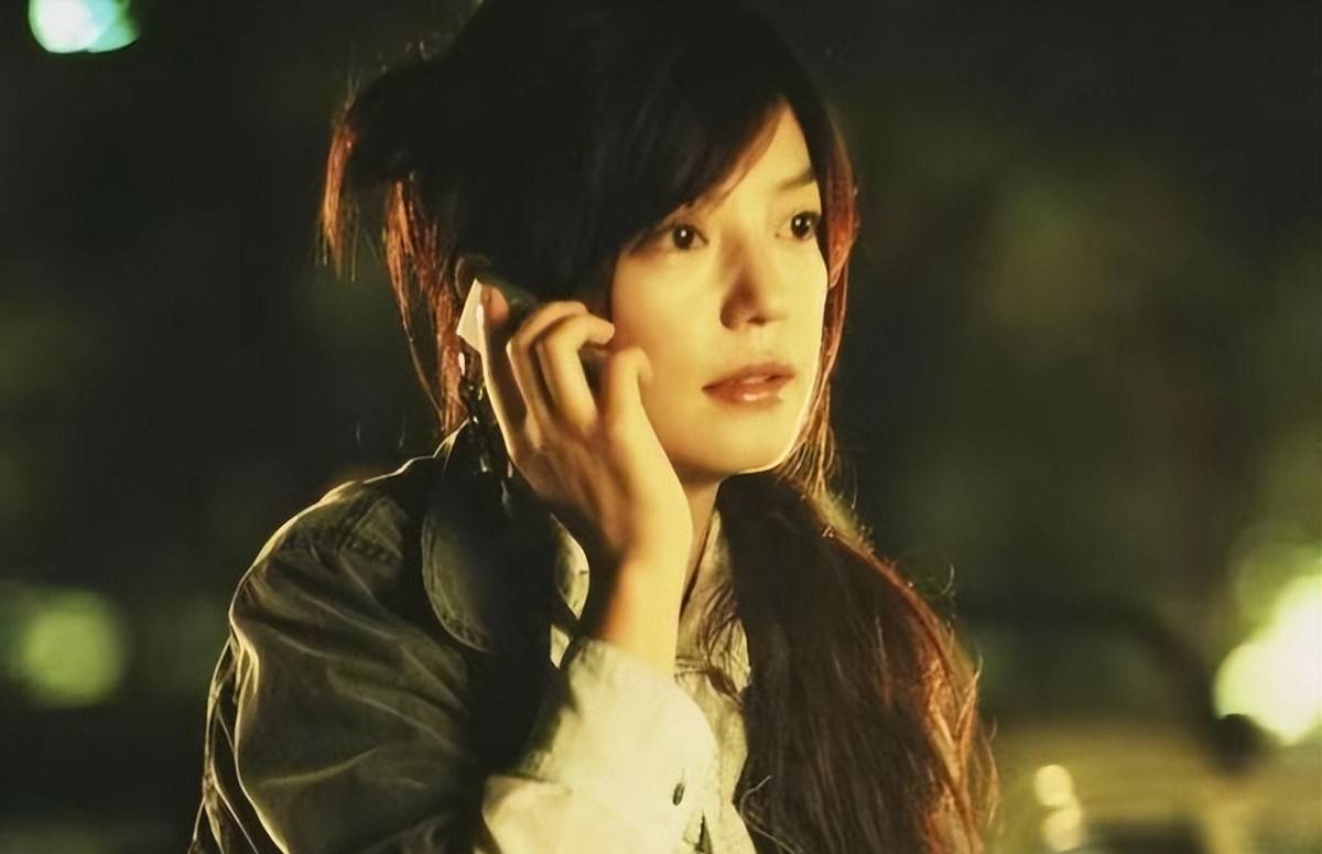 从国民女神到万人唾弃,赵薇近照曝光容颜尽失,当年琼瑶的话没错