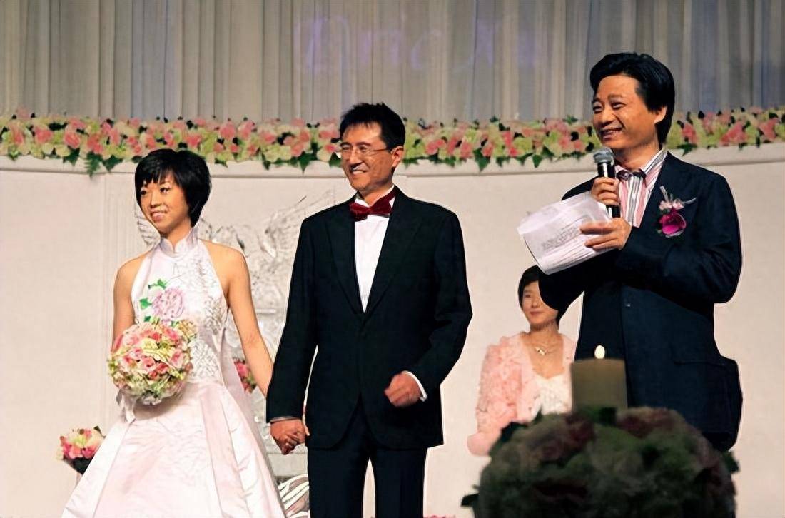 为嫁大20岁富豪拒绝为国出战,扭头和丈夫分居,张怡宁的争议情史