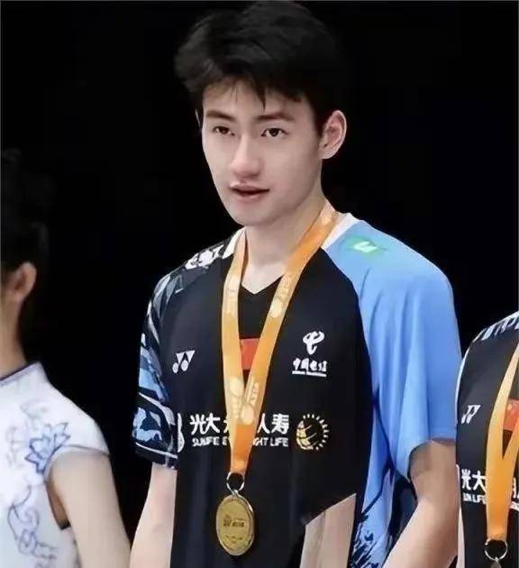 钱天一：国乒女神恋爱牵手照曝光！钱天一王昶“金童玉女”秀浪漫_爱情_比赛_感情