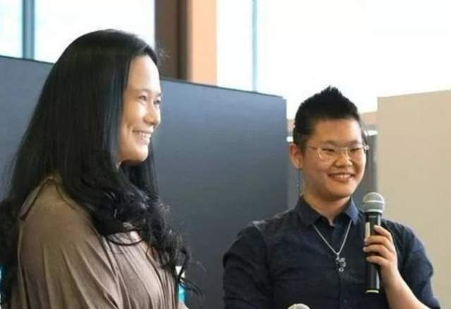 毕福剑承认二婚且老来得子!前妻在加拿大,退休金不菲仍四处奔波