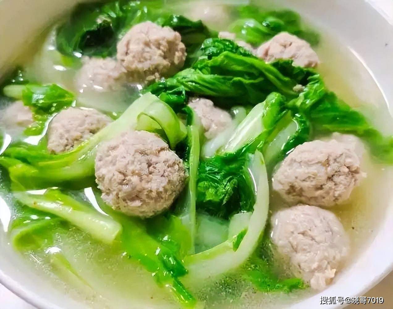 小白菜肉丸汤,清热补钙,延缓衰老!