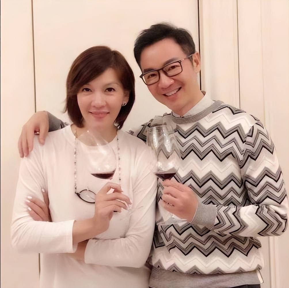 "泳坛名将"庄泳:退役创业成富豪,共有过两段婚姻,今幸福美满