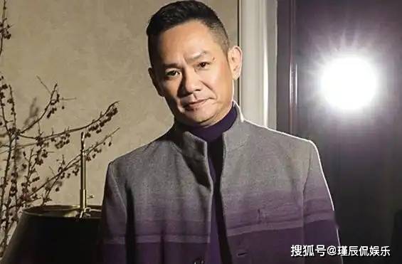 15年前,他在爱妻葬礼上哭到昏阙发誓永不再娶,如今怎么样了_靖霖_佟欣