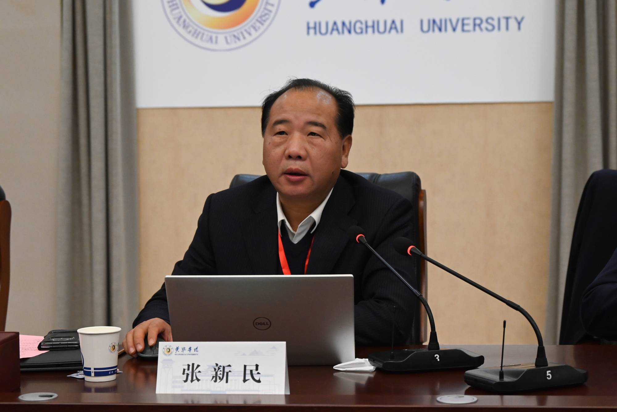 教育部师范专业认证专家组对黄淮学院思想政治教育专业进行入校实地