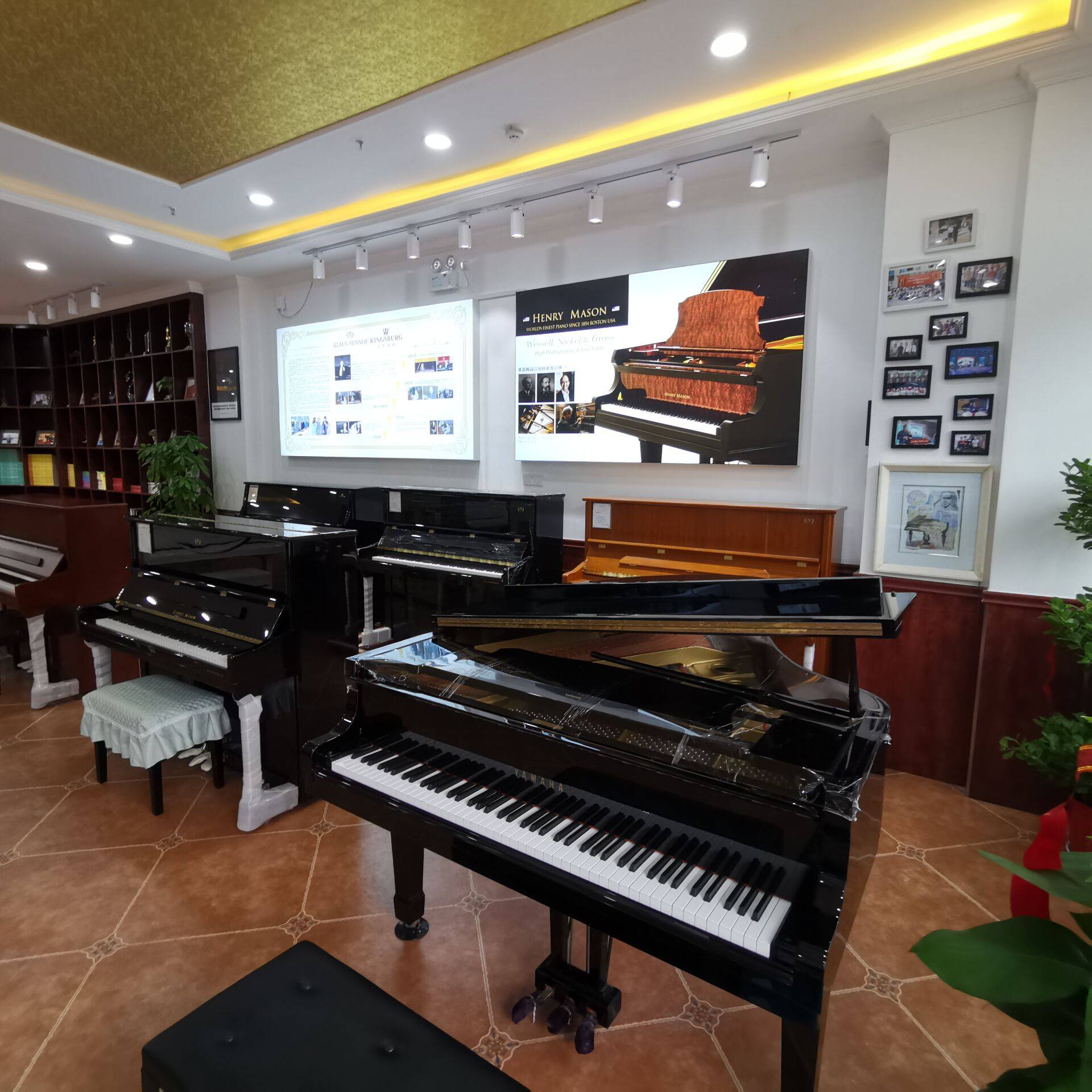 武汉五星级钢琴专卖店?世界名琴体验中心_音乐_专业_行家