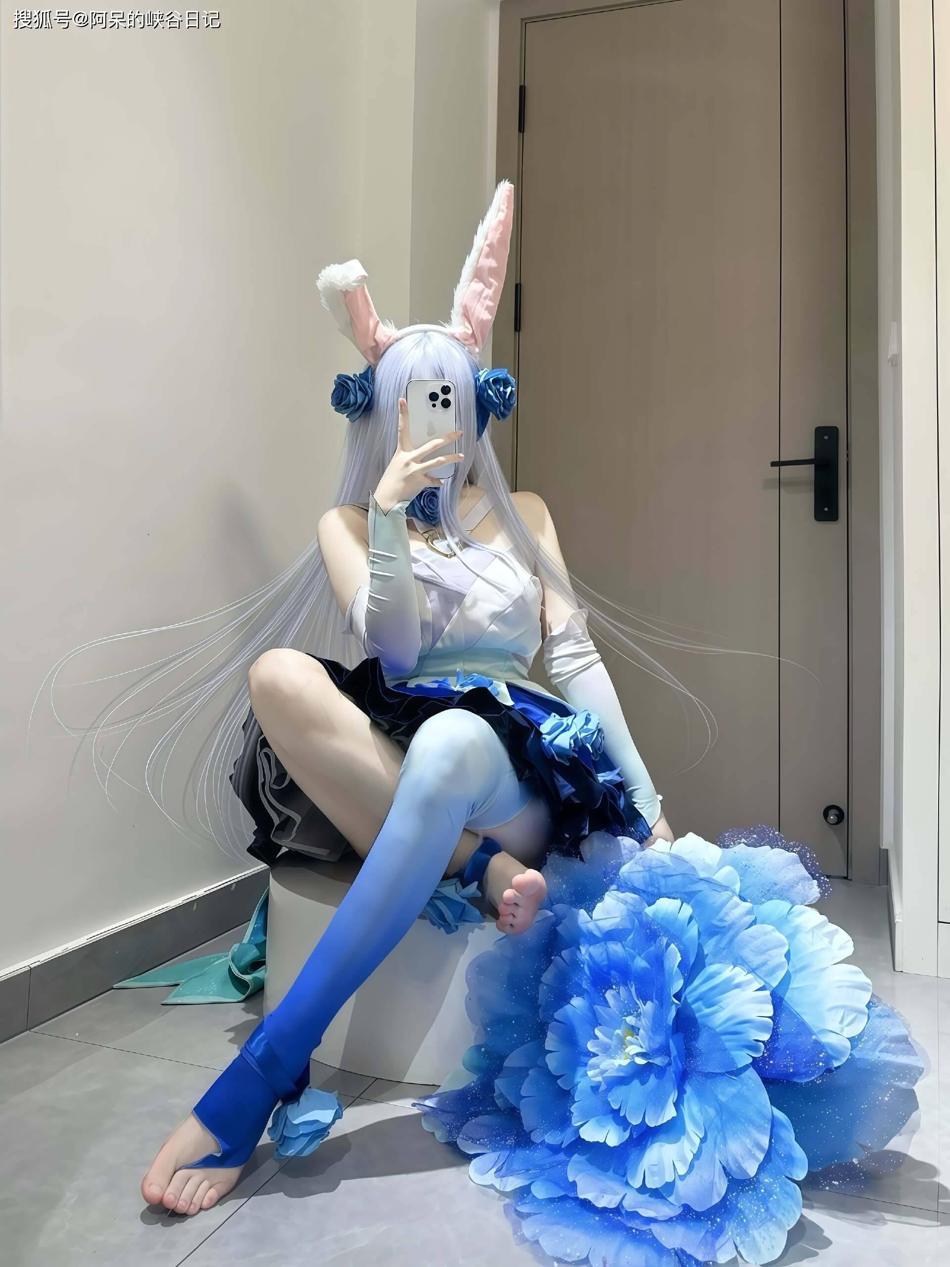 王者COS:这就是“天下第一腿”吧,身材比例超好,玉足玉腿爱了_姐姐_花间舞_服装