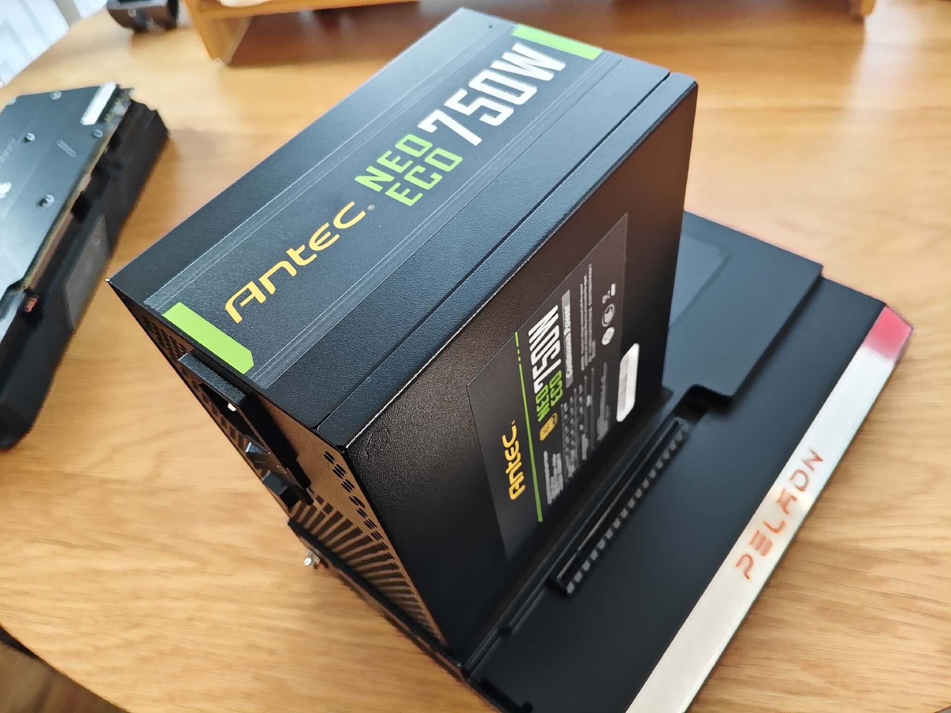 磐镭镭凌LINK S-1 笔记本电脑显卡扩展坞，如何造就笔记本独立显卡拓展