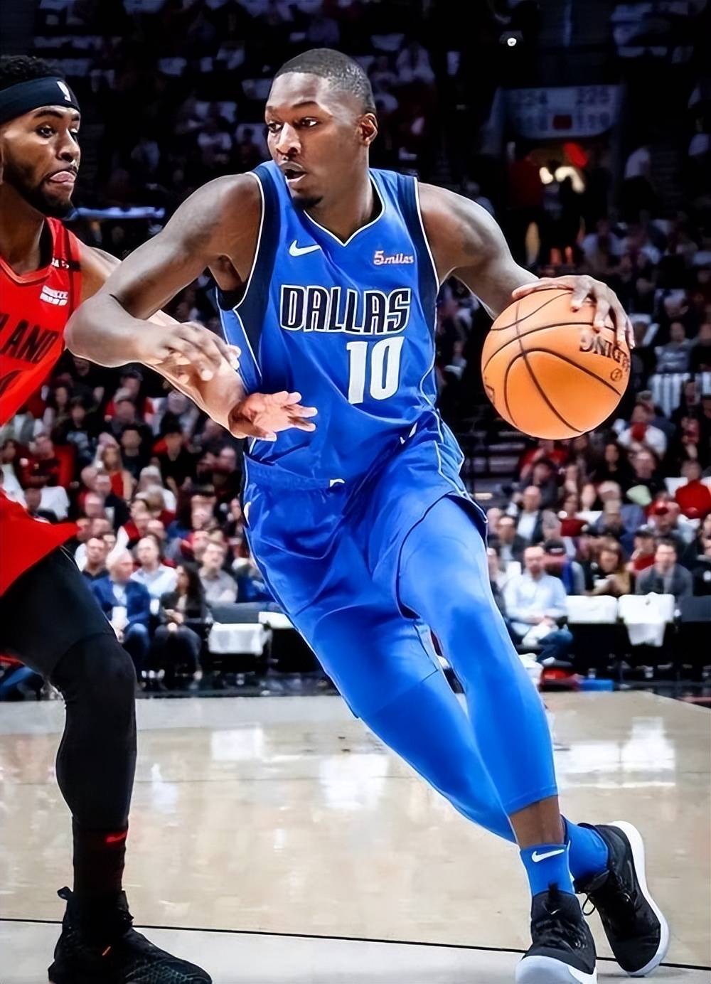 篮网对卡梅隆·约翰逊的要价为多个首轮签